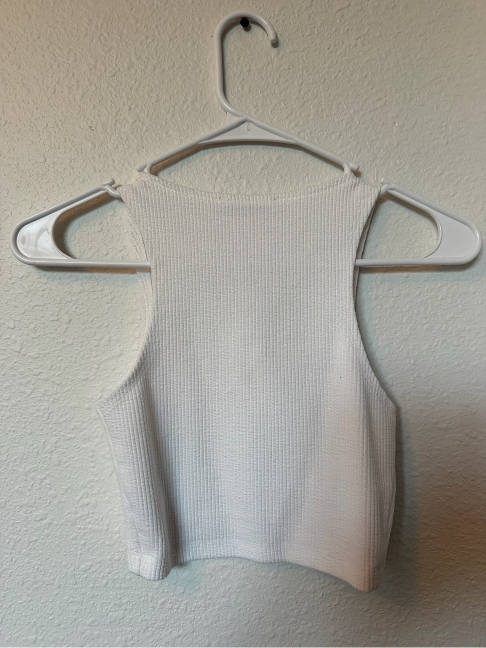 Zara White Ribbed Snap-Front Cropped Tank Top - Picture 2 of 2